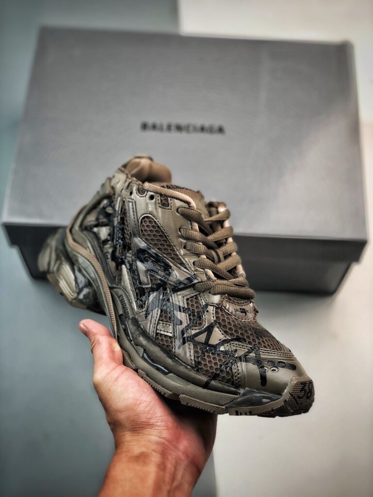 バレンシアガ ランナー スニーカー「Runner Sneaker」
