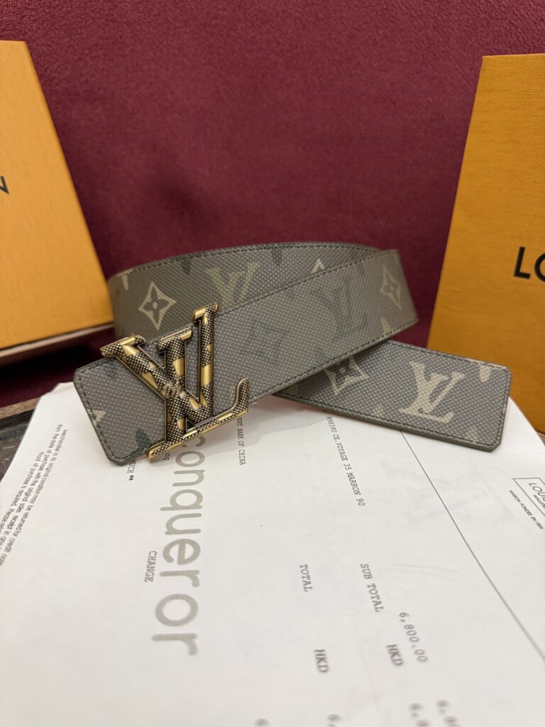 【日本未入荷】ルイヴィトン LV Dimension 両面使いベルト 40mm(全長約 100cm)