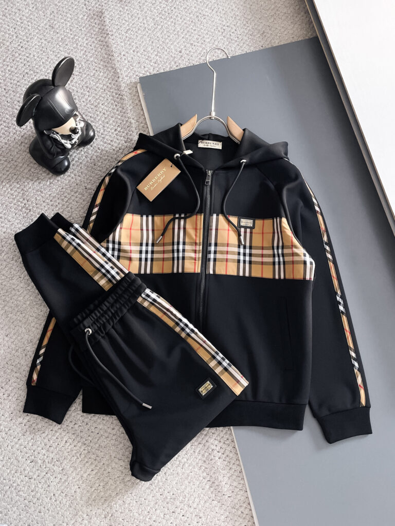 バーバリー「Burberry」秋冬 メンズ カジュアルスポーツセット