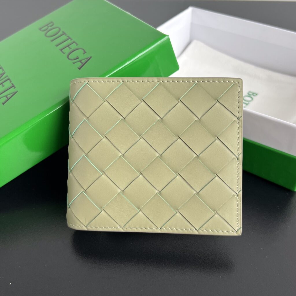 ボッテガ・ヴェネタ「Bottega Veneta」スモールウォレット レザー