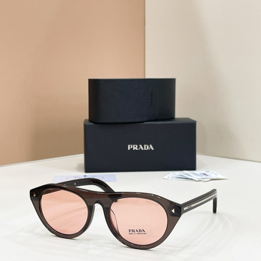 【厳選在庫】Prada ビジネス兼用高級サングラス「全天候遮光」