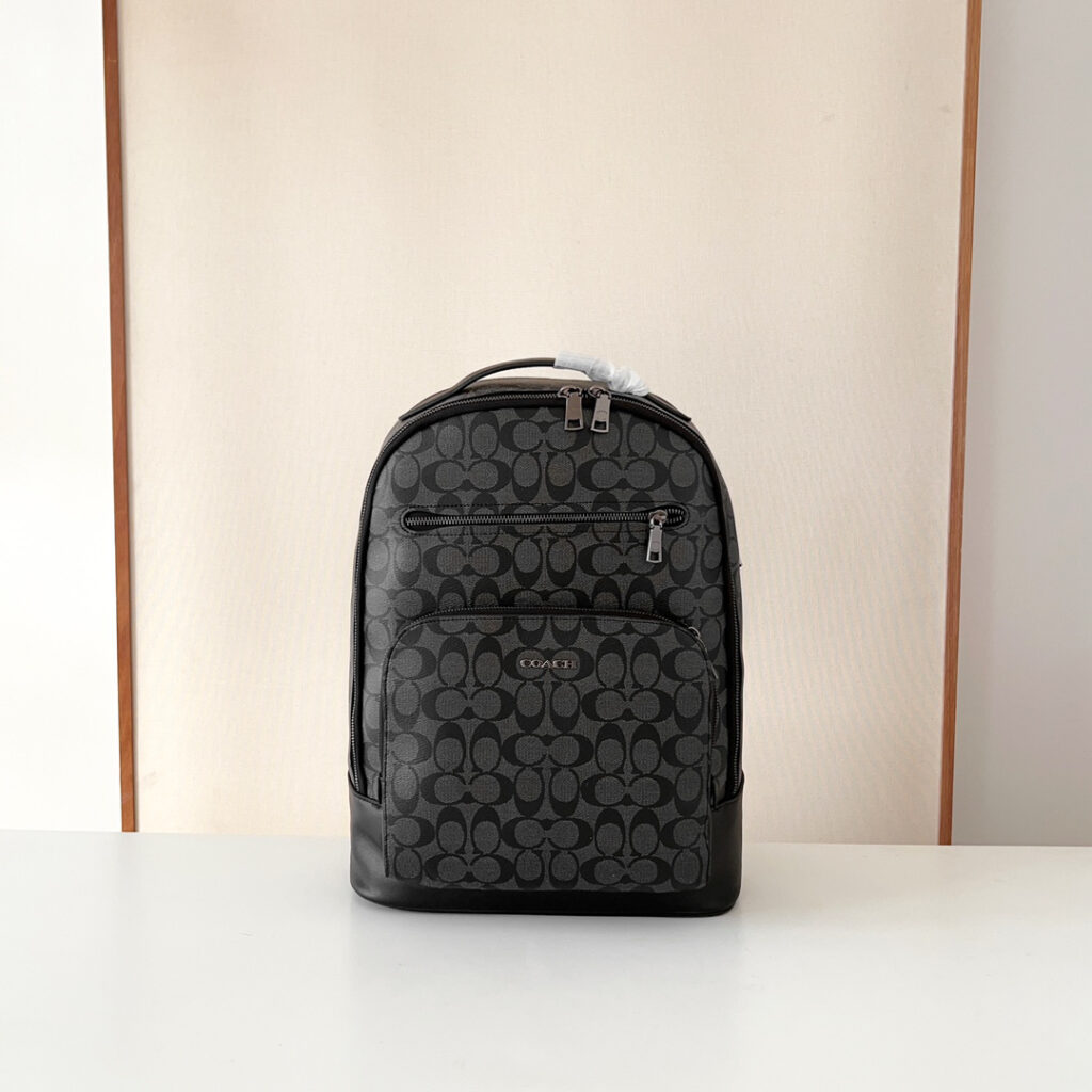 コーチ「Coach」シグネチャープリント バックパック