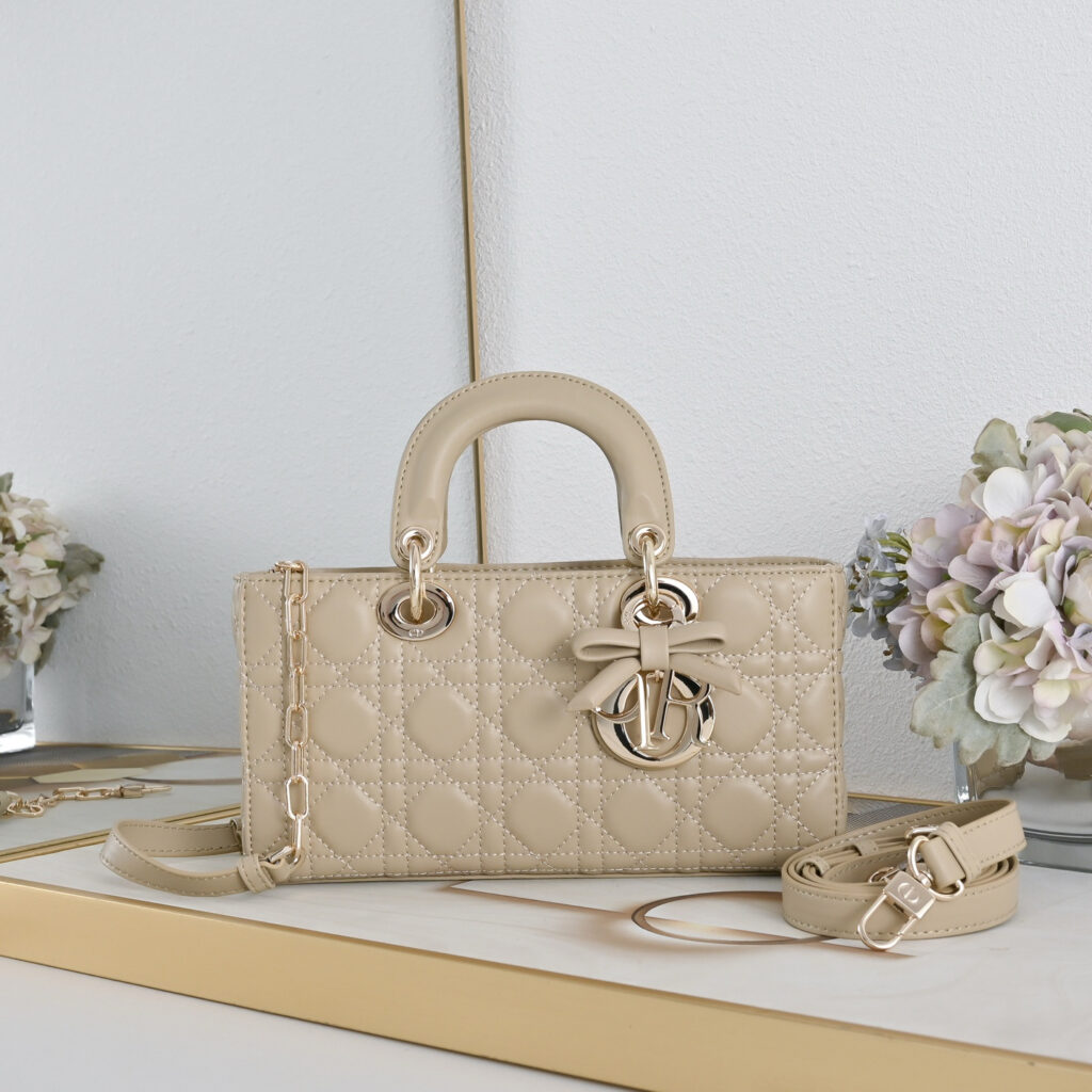 【入手困難品】ディオール レディ ディージョイ ハンドバッグ「Lady D‑Joy Bag」