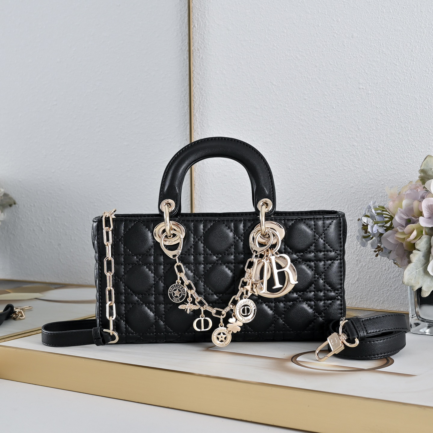 【入手困難品】ディオール レディ ディージョイ ハンドバッグ「Lady D‑Joy Bag」