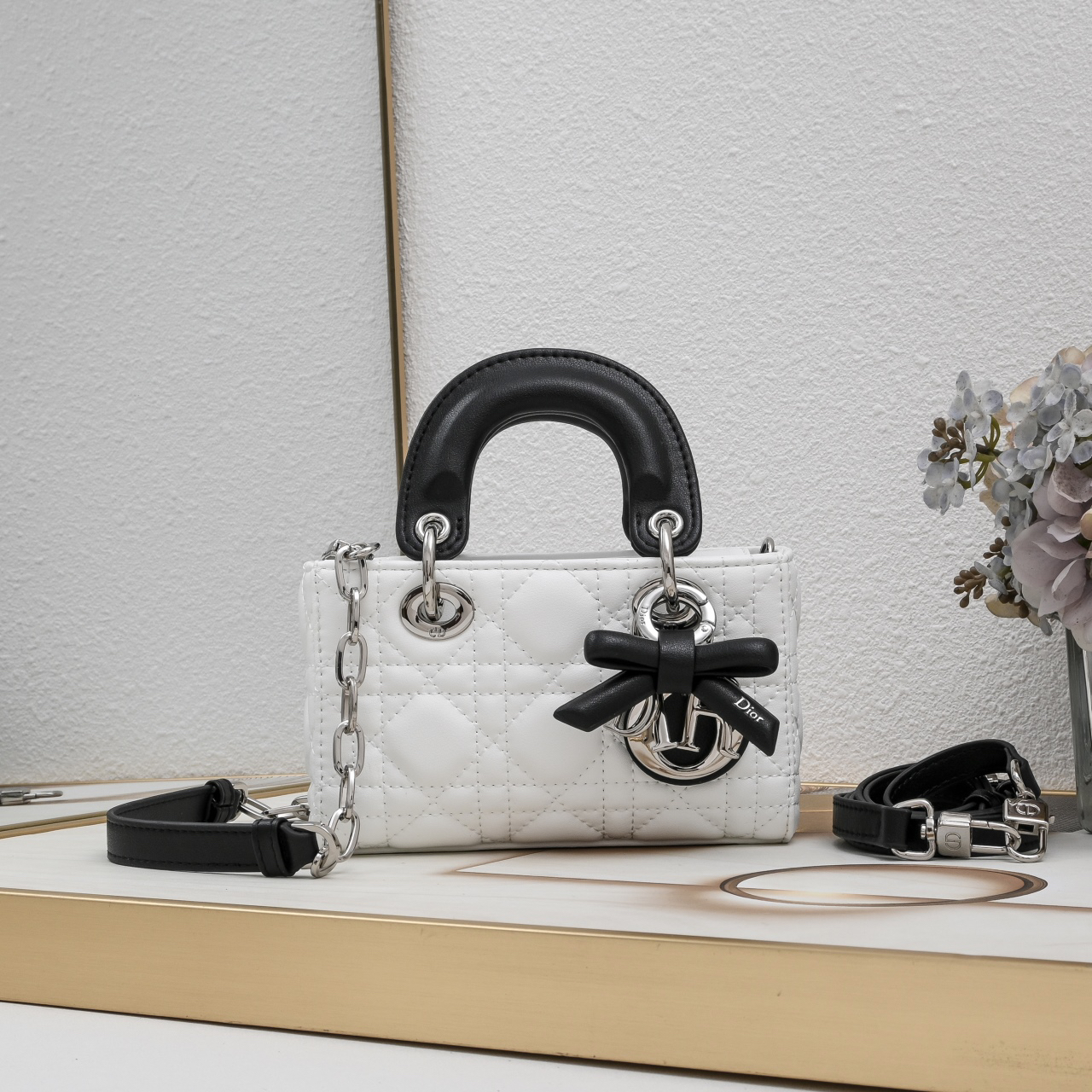 【入手困難品】ディオール レディ ディージョイ ハンドバッグ「Lady D‑Joy Bag」
