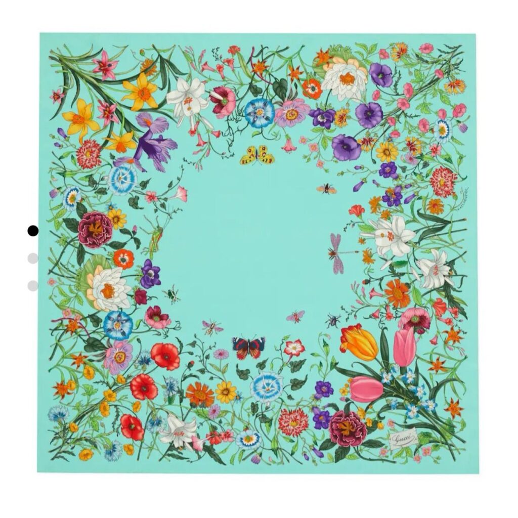 グッチ「Gucci」Flora フラワープリント シルクスカーフ