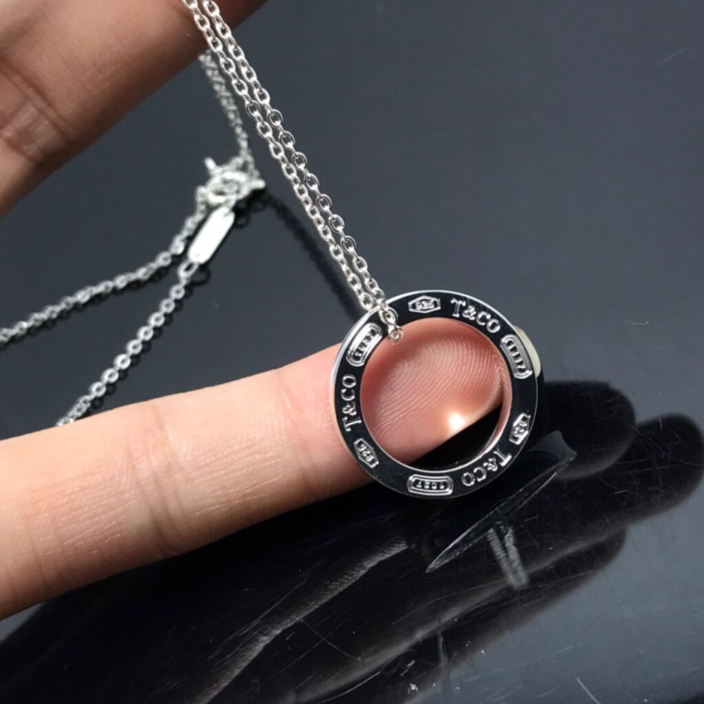 ティファニー「Tiffany & Co.」1837 シリーズ CNC彫刻プレートネックレス40.6CM