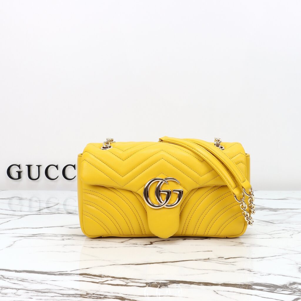 グッチ〔GGマーモント〕ミディアム ショルダーバッグ「GG Marmont Bag」