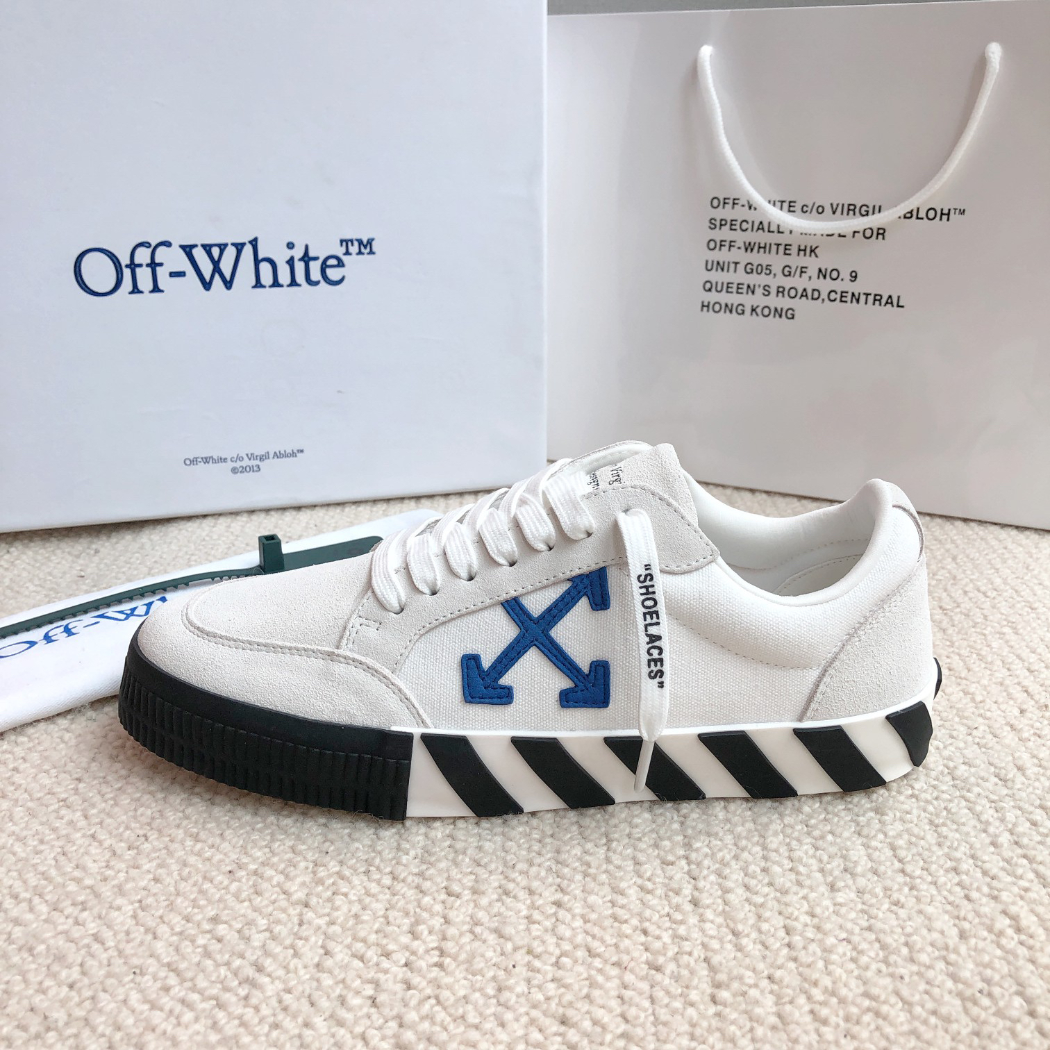 オフホワイト Vulc ローカット カジュアルスケートシューズ