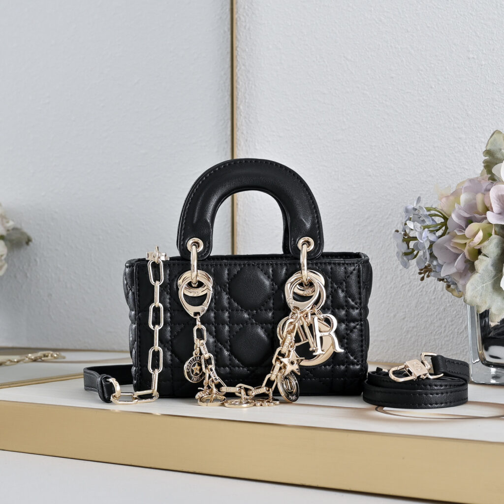 【入手困難品】ディオール レディ ディージョイ ハンドバッグ「Lady D‑Joy Bag」