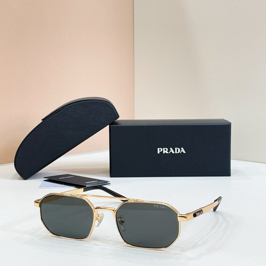 【厳選在庫】Prada ビジネス兼用高級サングラス「全天候遮光」