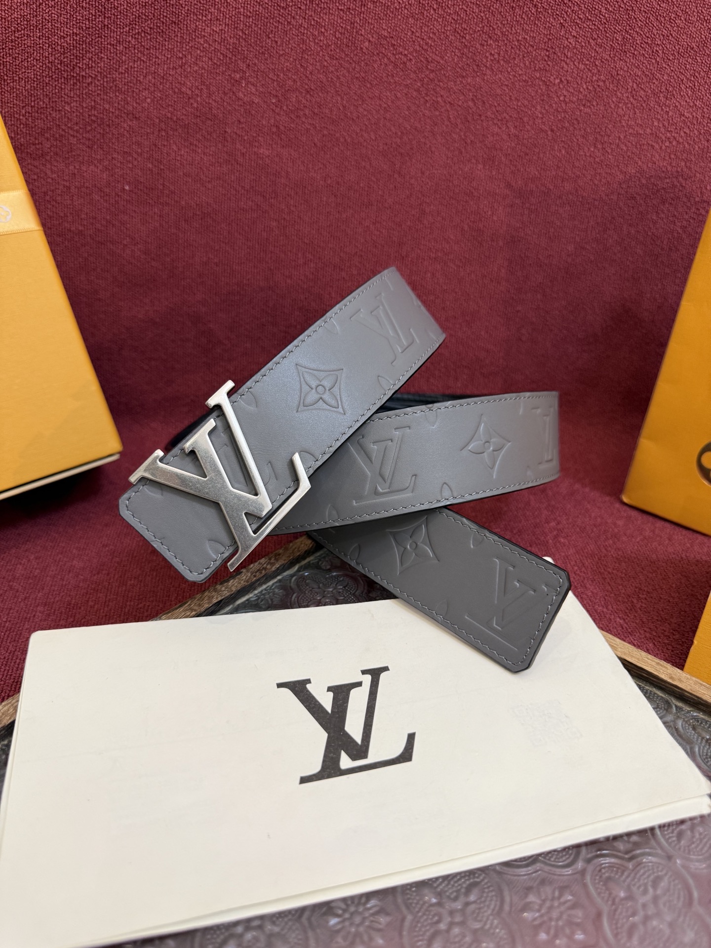 【日本未入荷】ルイヴィトン LV Dimension 両面使いベルト 40mm(全長約 100cm)