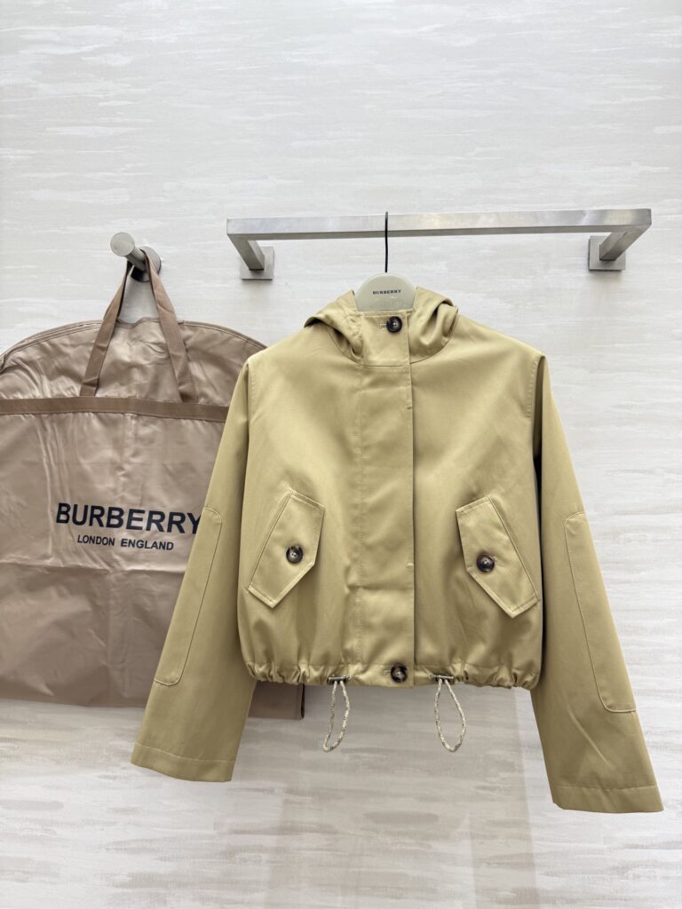 バーバリー「Burberry」British Style Hooded Jacket