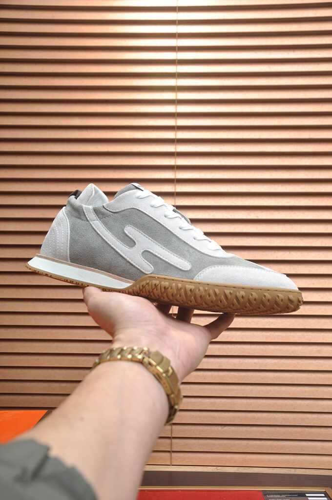 エルメス ジェットシリーズ カジュアルスニーカー「Jet sneaker」