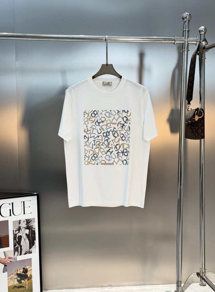 エルメス「Hermès」 クルーネックTシャツ 軽やかな着心地 春夏新作