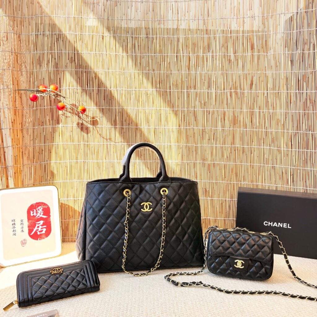 「シャネル」CHANEL 3 点セット トートバッグ＋クラッチバッグ＋財布 セット