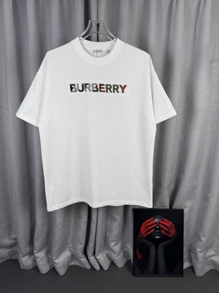 バーバリー「Burberry」 2026年春夏 コレクション Tシャツ