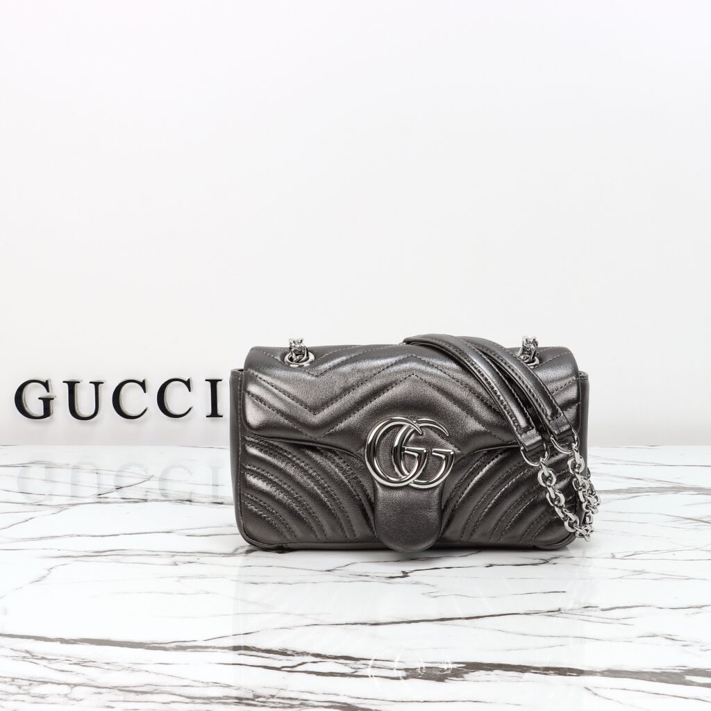 グッチ〔GGマーモント〕スモール ショルダーバッグ「GG Marmont Bag」