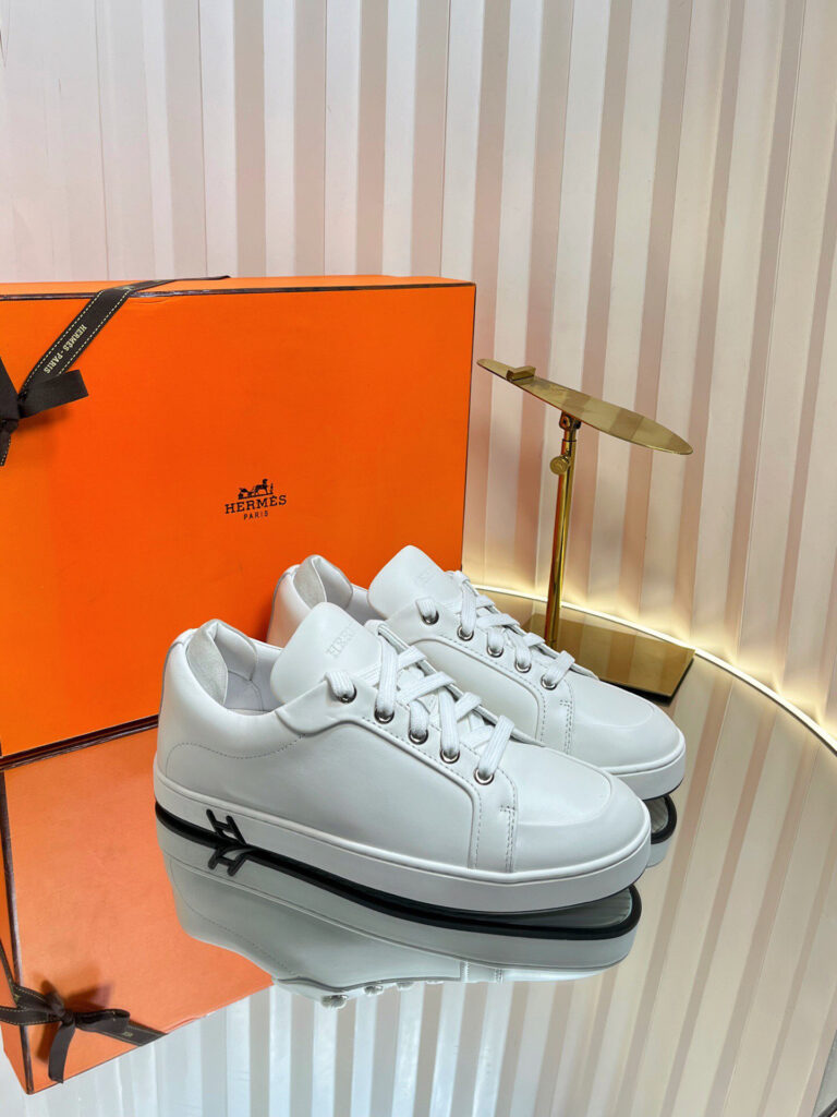 エルメス キッドシリーズ カジュアルスニーカー「Kid sneaker」