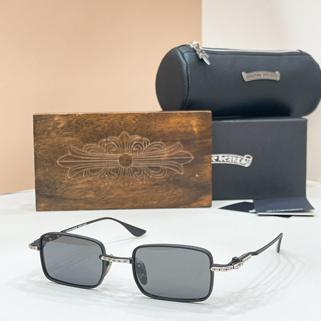【希少新作】Chrome Hearts クロムハーツ ハードデザインサングラス「限定モデル」