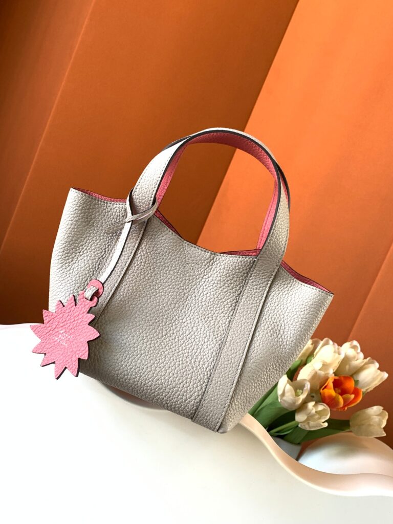 モイナ「Moynat」Duo Tote BB レザートートバッグ
