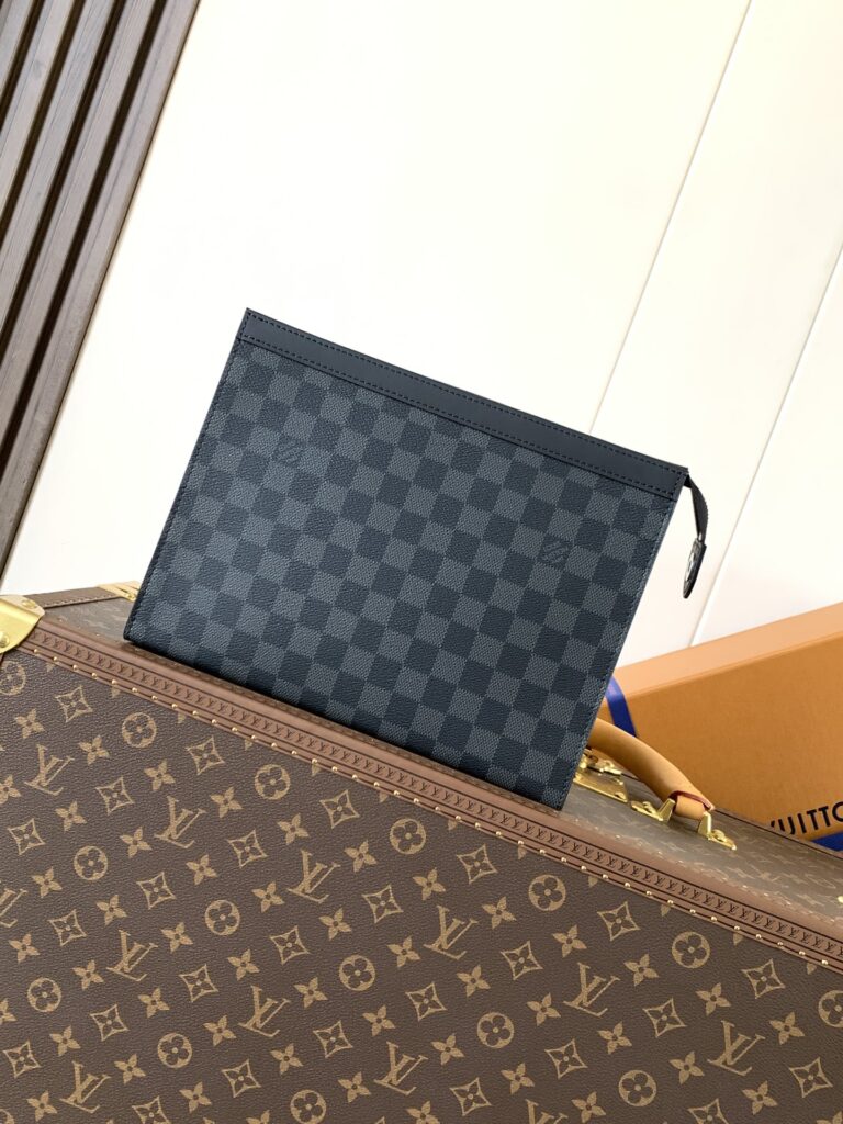ルイ・ヴィトン「Louis Vuitton」ポシェット･ヴォワヤージュ MM