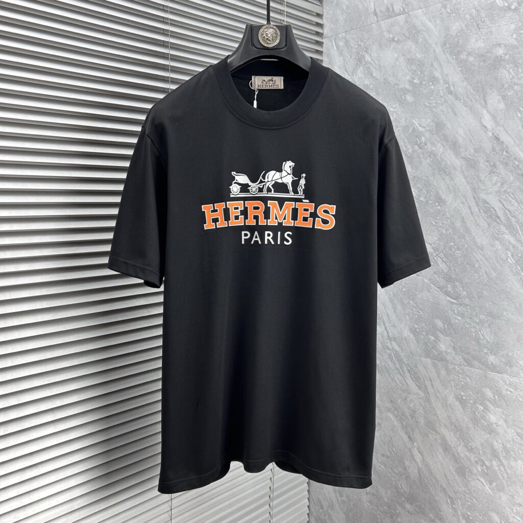エルメス「Hermès」 クルーネックTシャツ 軽やかな着心地 春夏新作