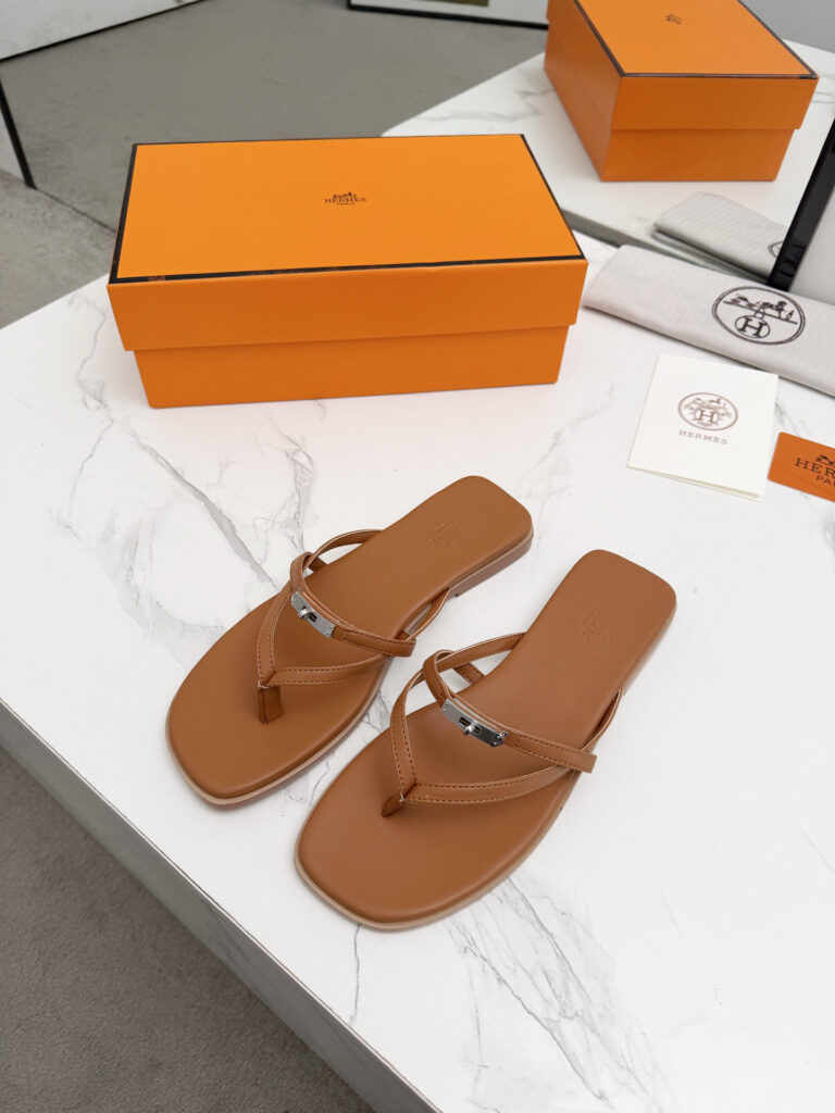 エルメス Hermès サマーモデル リラックスサンダル