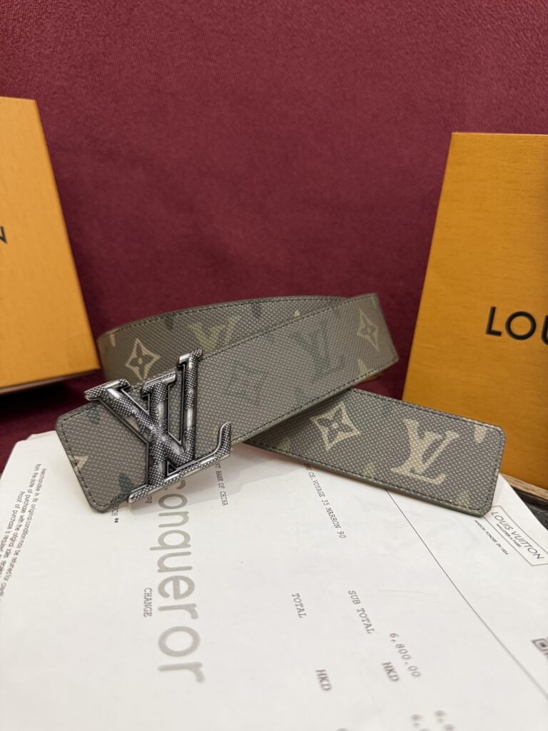 【日本未入荷】ルイヴィトン LV Dimension 両面使いベルト 40mm(全長約 100cm)