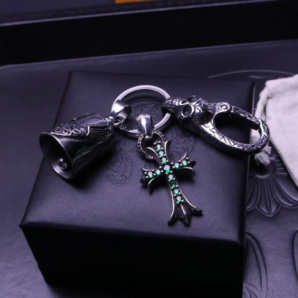 クロムハーツ「Chrome Hearts」キーホルダー＆バッグチャーム - トレンドシンボル