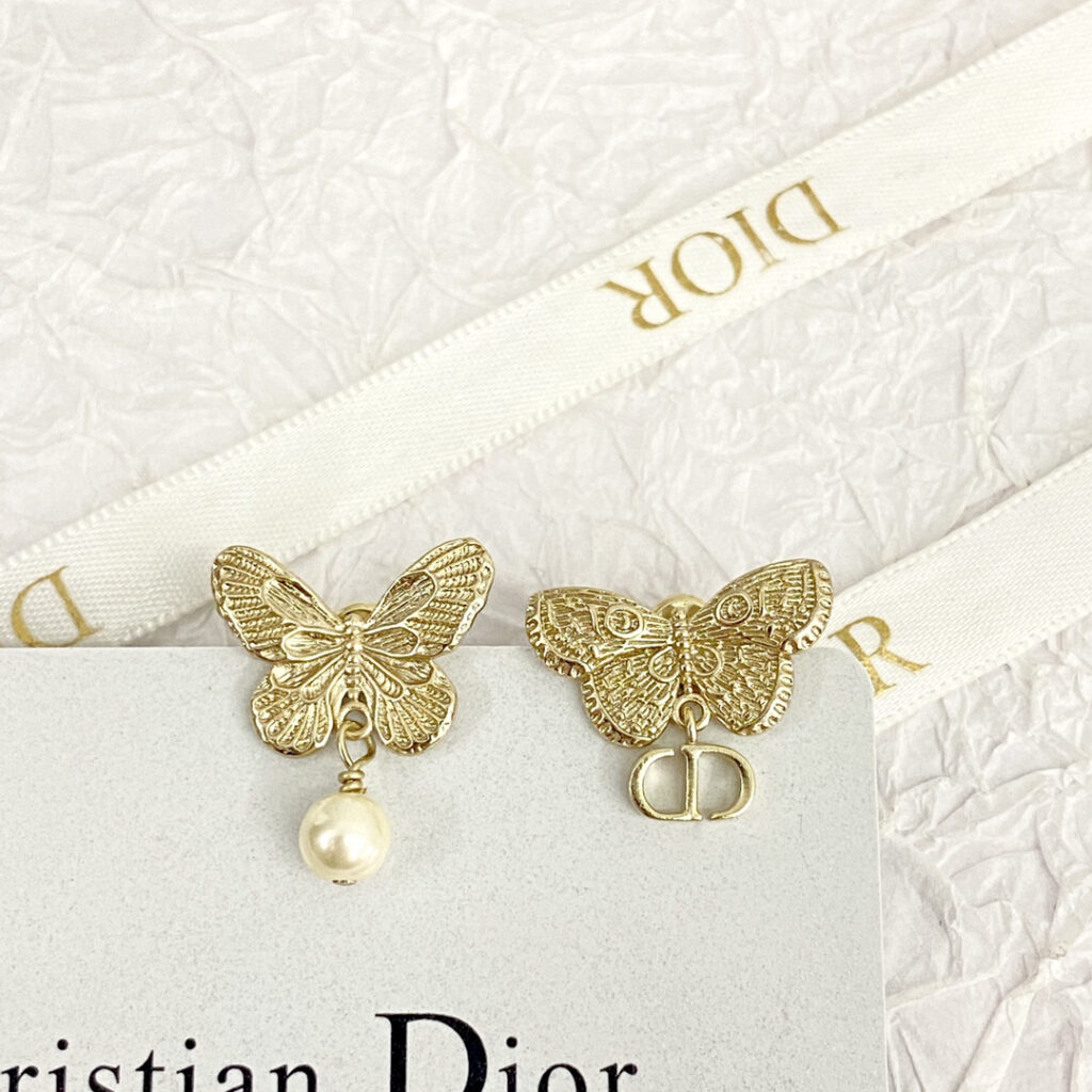 ディオール「Dior」CD バタフライ パール アシンメトリー イヤリング