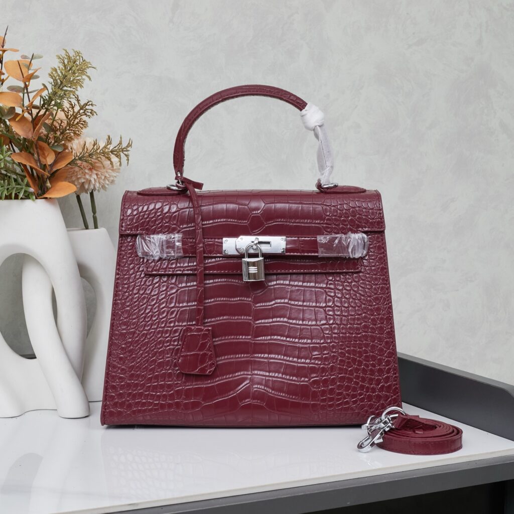 エルメス ケリー 19/25/28 ストーンパターンレザー バッグ「Kelly II Sellier」