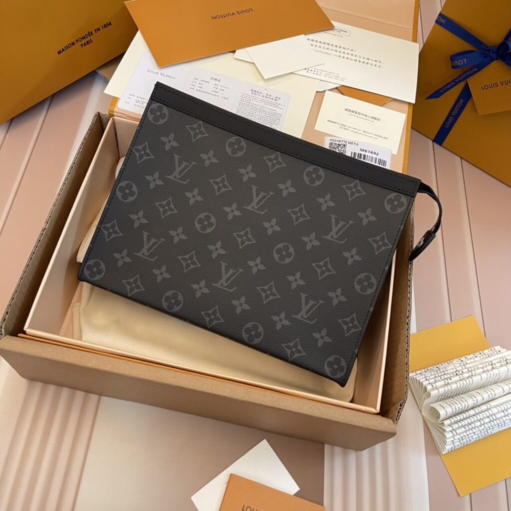 ルイ・ヴィトン「Louis Vuitton」ポシェット･ヴォワヤージュ MM