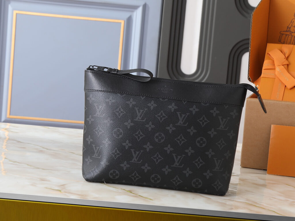ルイ・ヴィトン「Louis Vuitton」ポシェット･ヴォワヤージュ スープル
