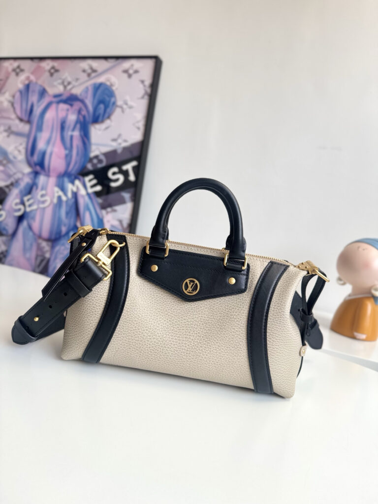 ルイ・ヴィトン「Louis Vuitton」 Biker 小号ハンドバッグ
