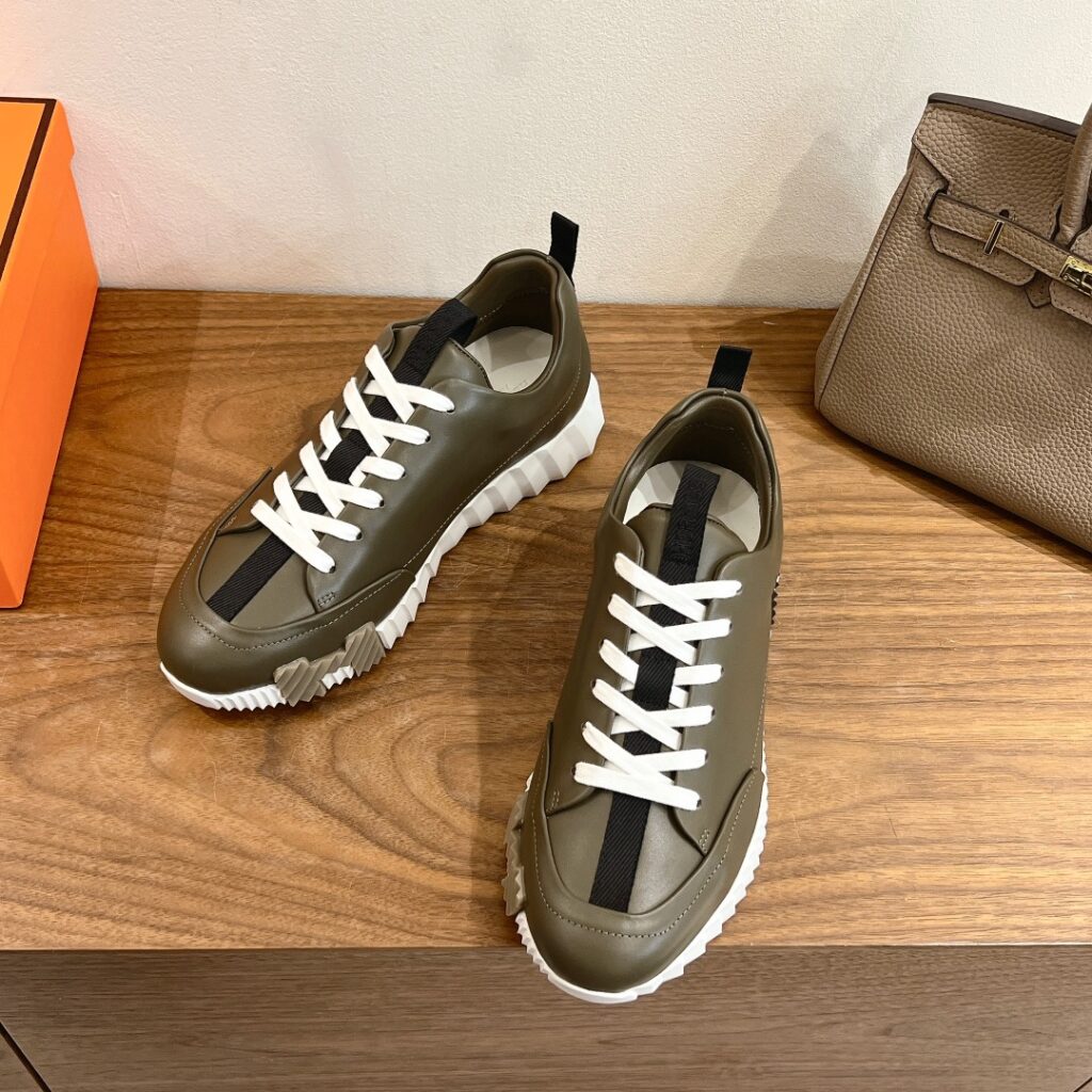 エルメス リフトシリーズ スリッポンスニーカー「Lift slip-on sneaker」