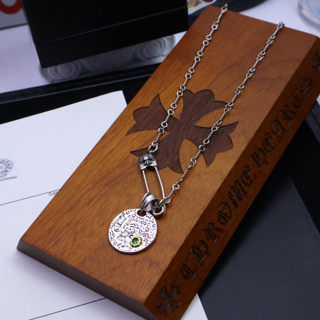クロムハーツ「Chrome Hearts」チャームペンダント 2026