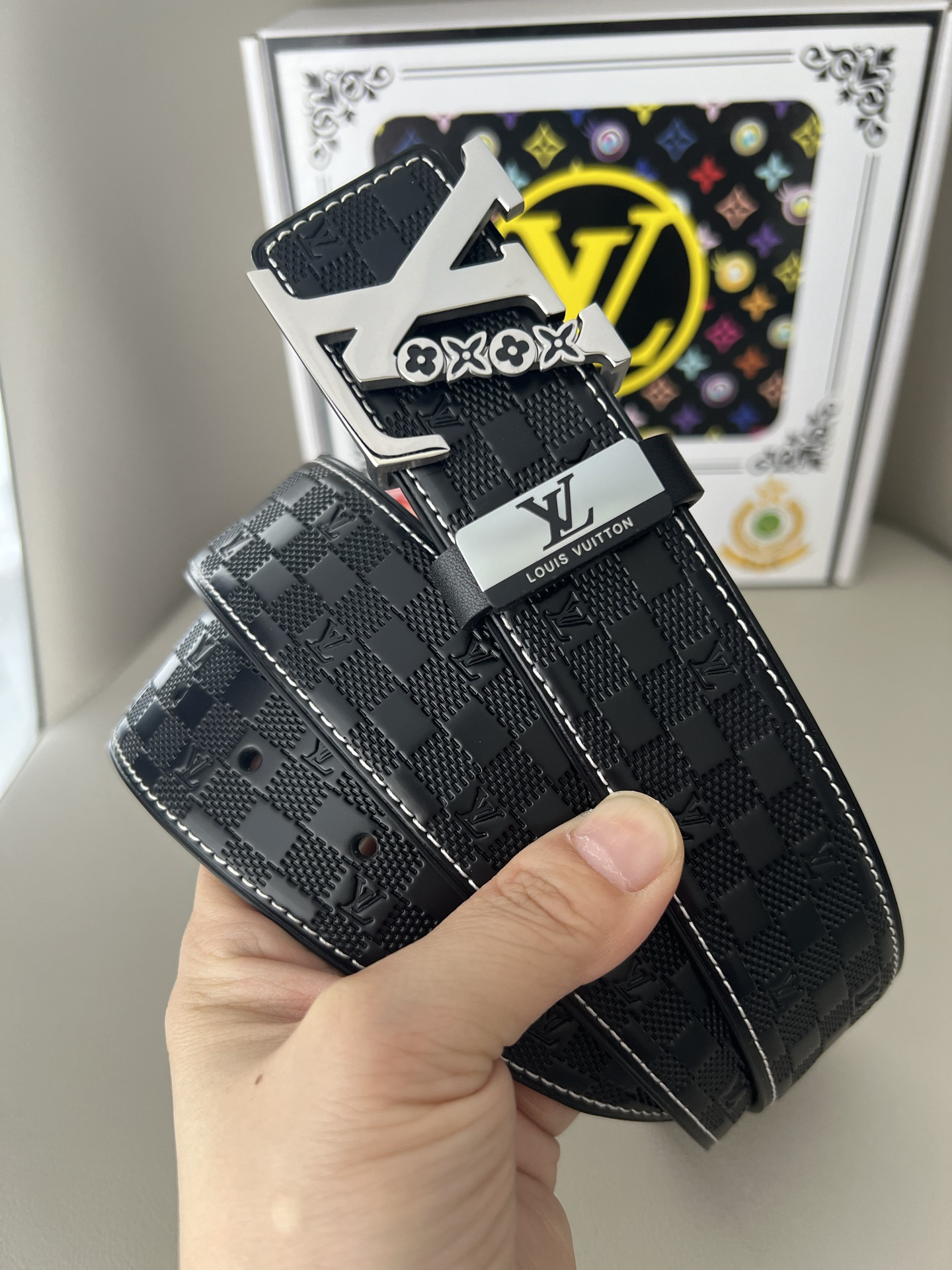 【新商品入荷】Louis Vuitton クラシックハイクオリティベルト「全長約 100cm」