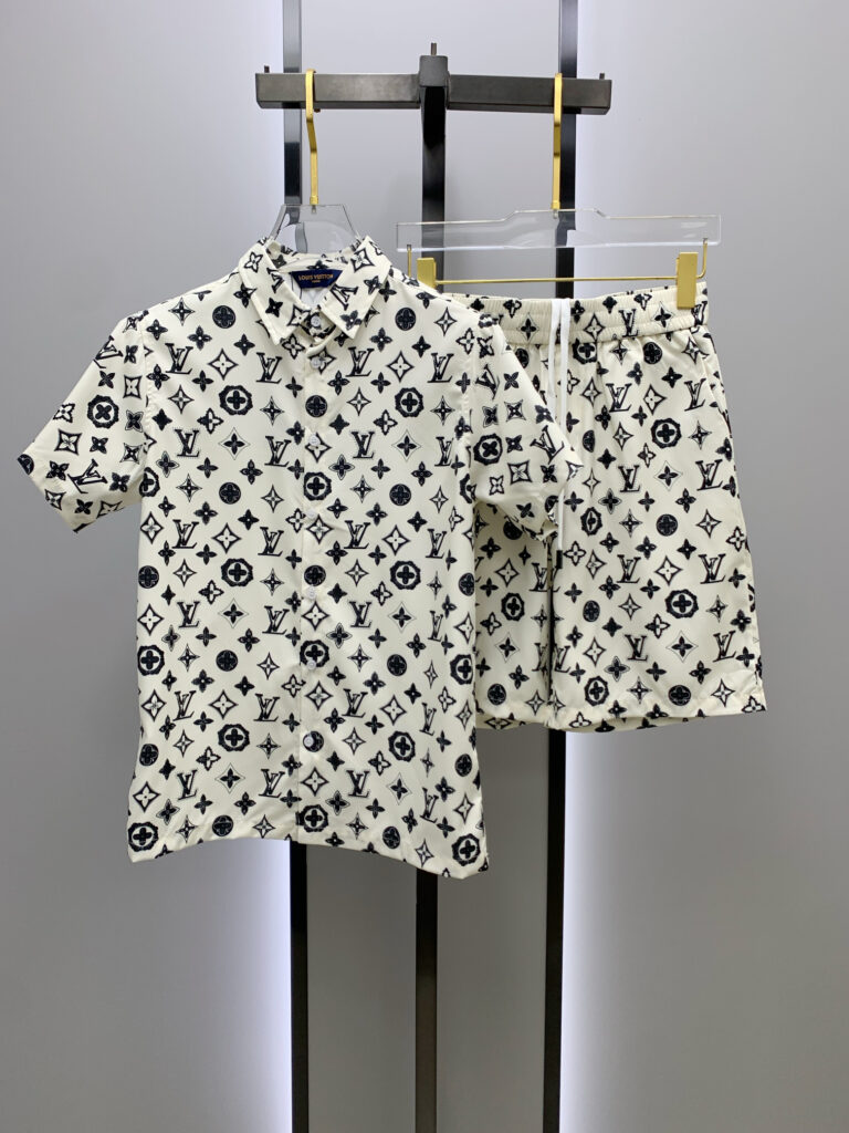 ルイ・ヴィトン「Louis Vuitton」 カジュアルセットアップ 26SS