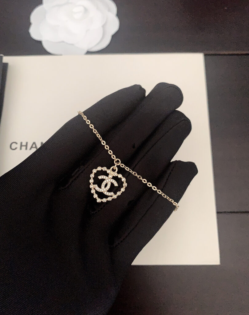 シャネル「Chanel」オープンハート ライトゴールドブレスレット ブレスレット