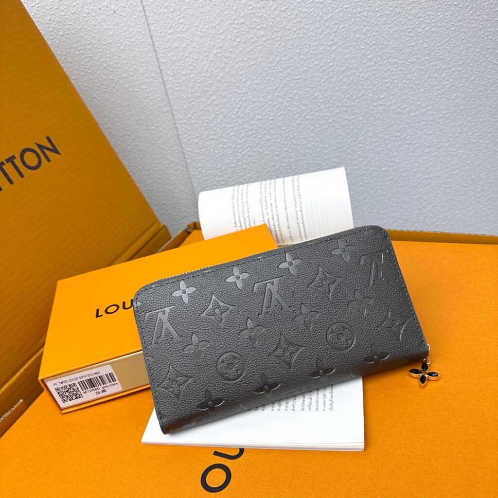 ルイ・ヴィトン「LV SKI」ジッピー･ウォレット