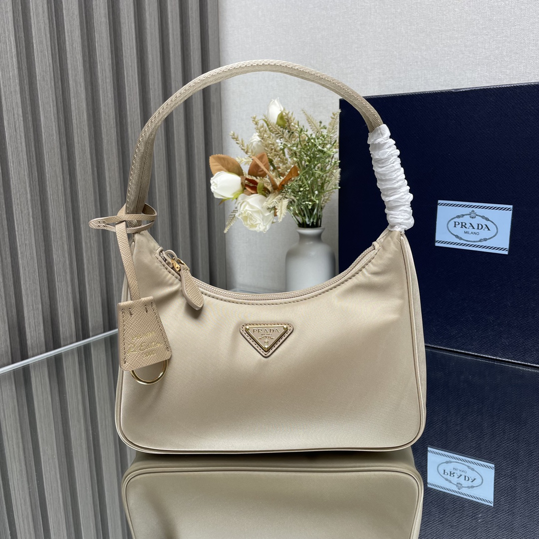 プラダ「Prada」レディースホボショルダーバッグ
