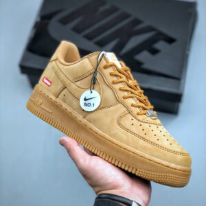 ナイキ エア フォース 1 トレンドスニーカー「Supreme 限定コラボモデル」