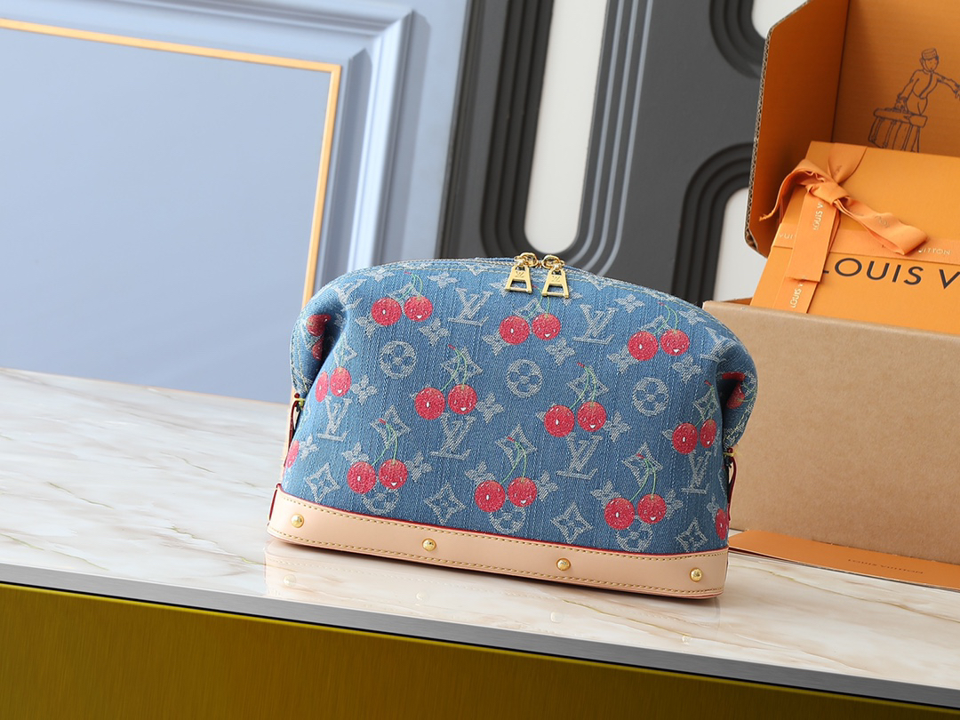 ルイ・ヴィトン LV x TM ポシェット・コスメティック GM
