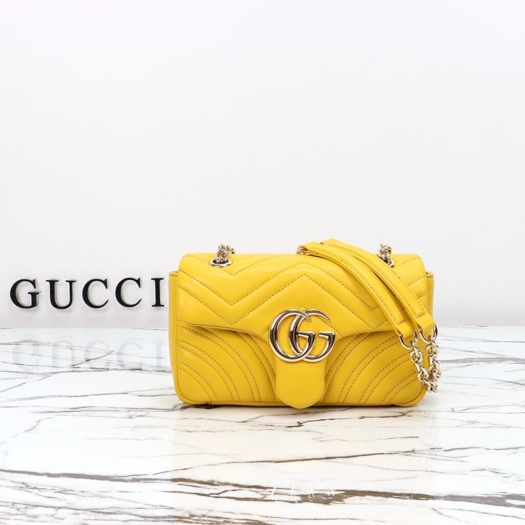 グッチ〔GGマーモント〕スモール ショルダーバッグ「GG Marmont Bag」