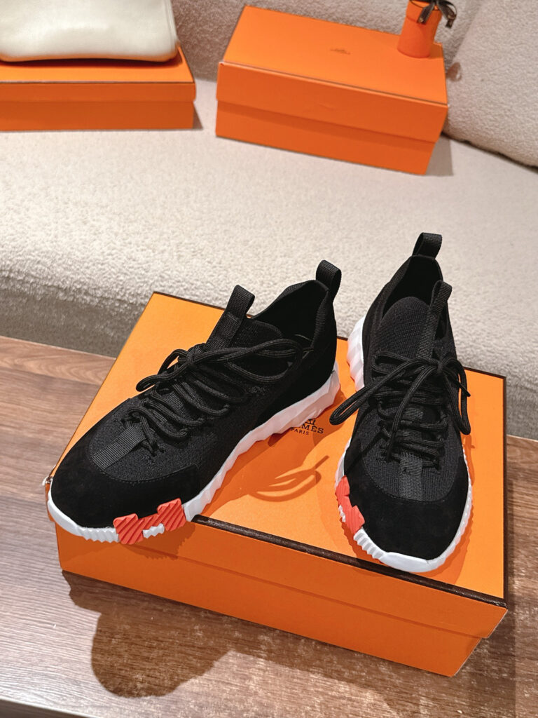 エルメス リフトシリーズ スリッポンスニーカー「Lift slip-on sneaker」