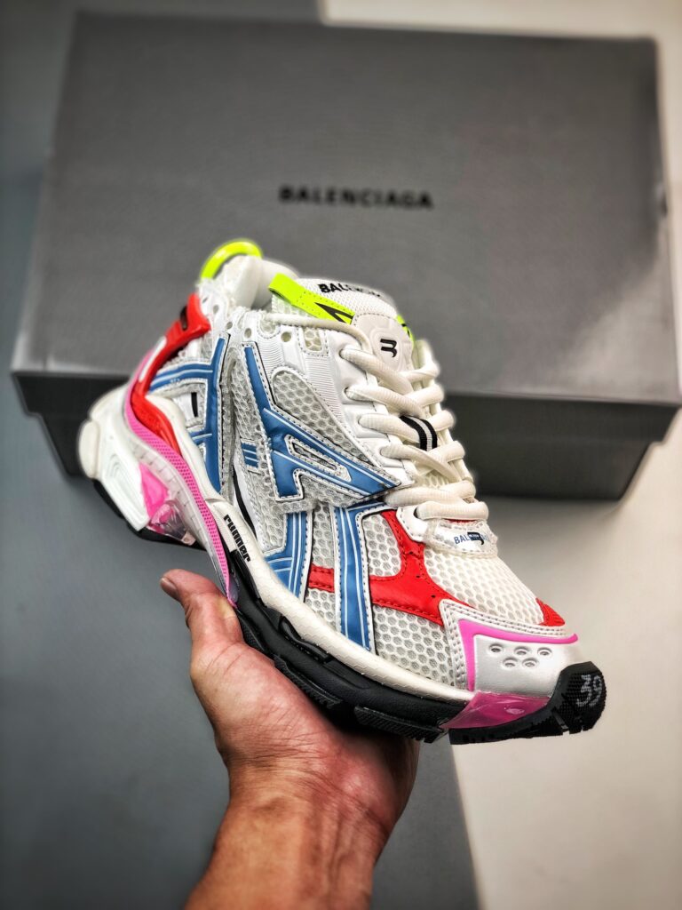 バレンシアガ ランナー スニーカー「Runner Sneaker」