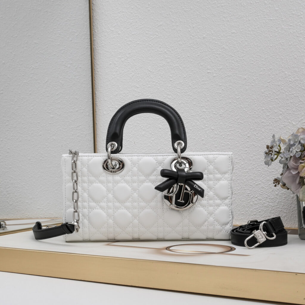 【入手困難品】ディオール レディ ディージョイ ハンドバッグ「Lady D‑Joy Bag」