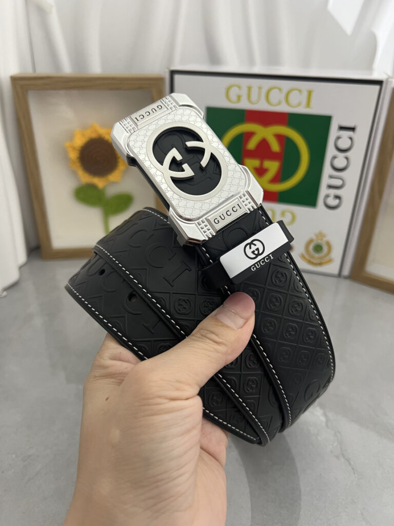 【在庫新登場】Gucci イタリアンテイストベルト「全長約 100cm」