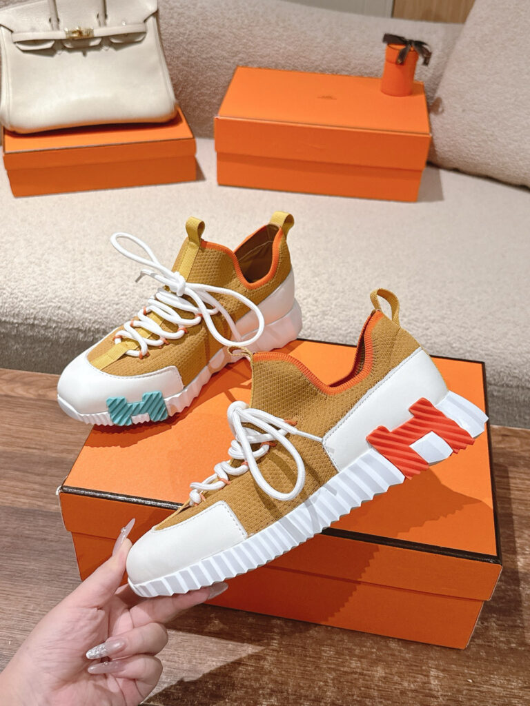 エルメス リフトシリーズ スリッポンスニーカー「Lift slip-on sneaker」